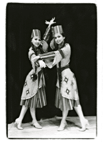 dancers_from_armenian_concert_greory_beylerian